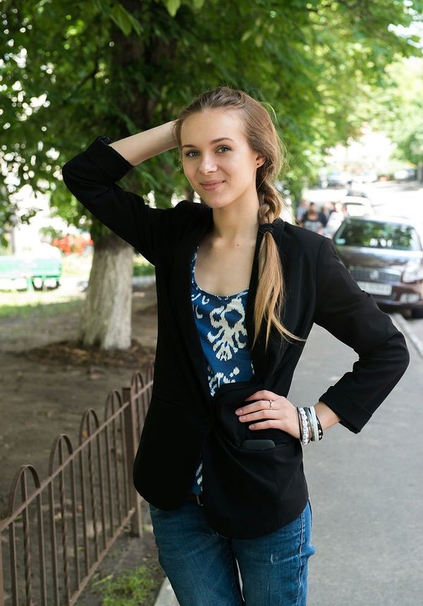 Мария, 18